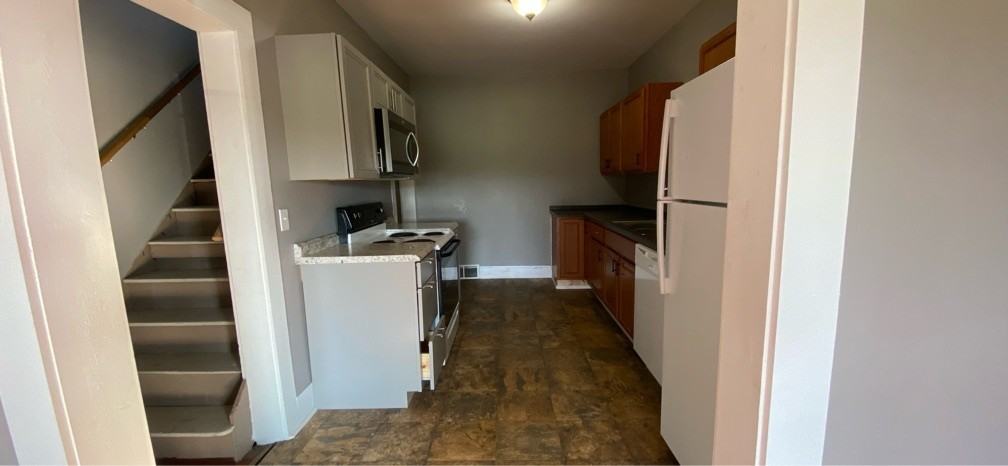 2463 Kentucky St - Photo 6 of 12