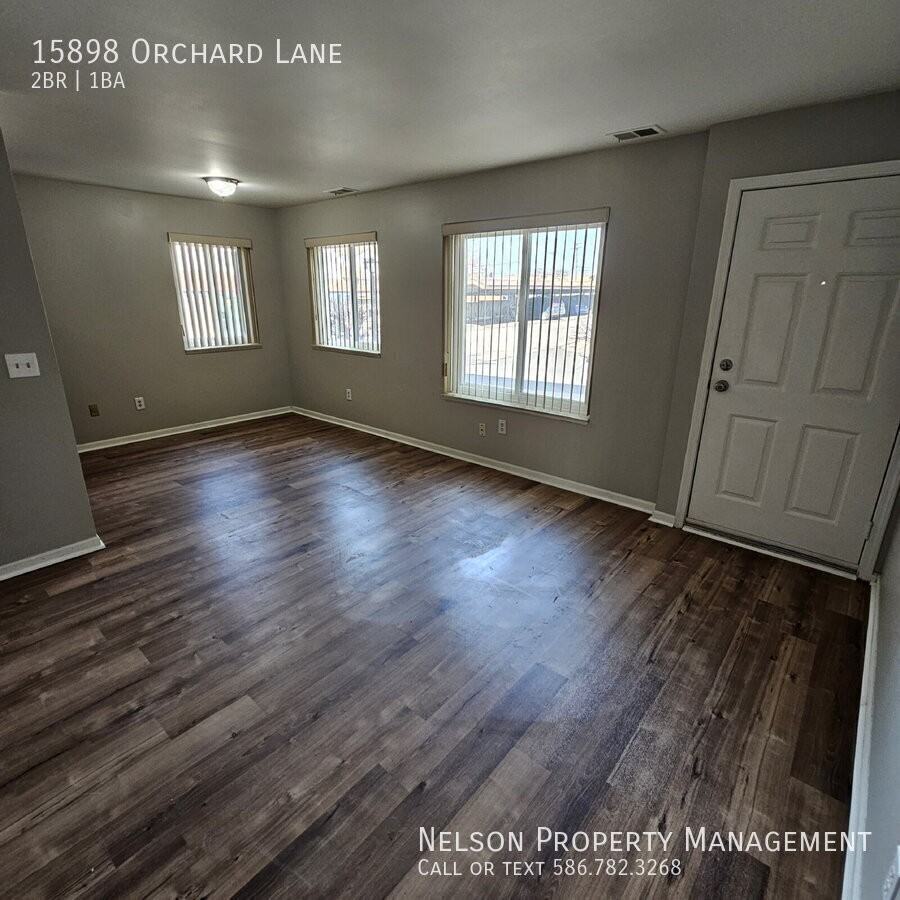 15898 Orchard Ln - Photo 2 of 15