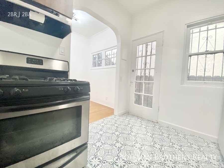 649 N Spaulding Ave #1-4 - Photo 6 of 14