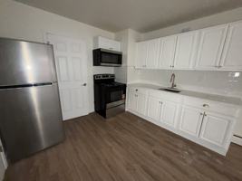 featured image of 140 71st St #8