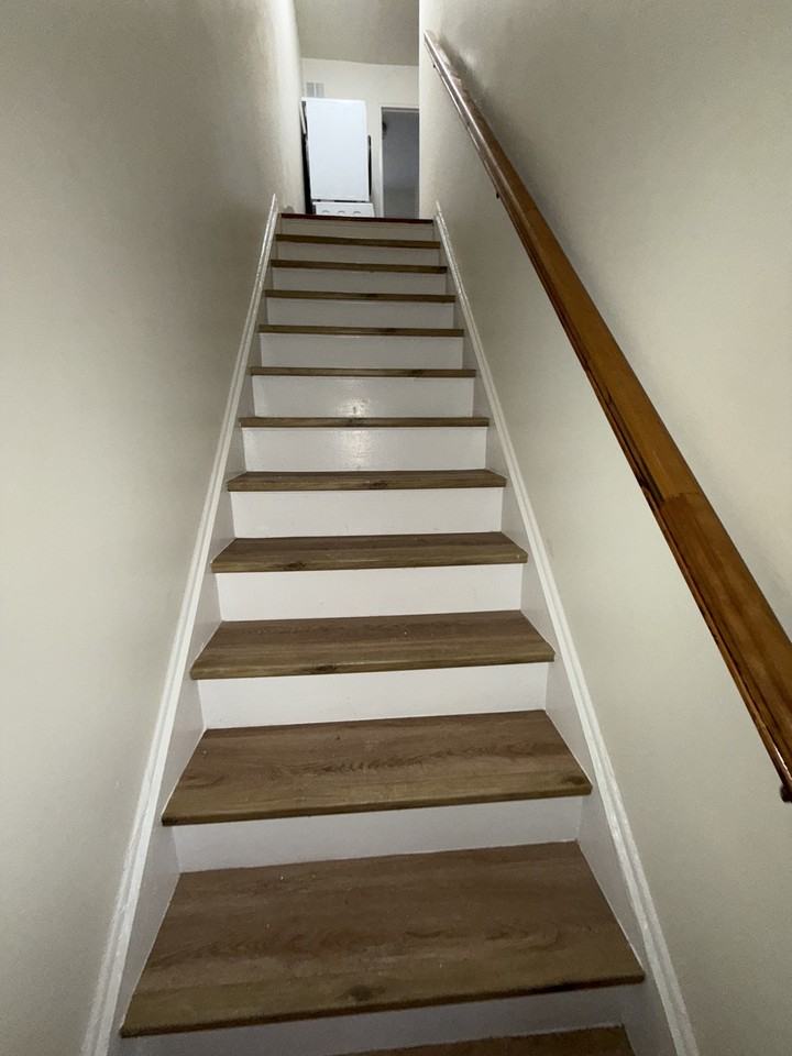 140 71st St #8 - Photo 7 of 12