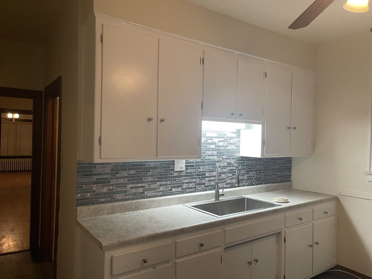 10226 S Charles St #2 - Photo 5 of 11