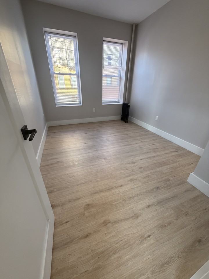 5608 Palisade Ave #1 - Photo 6 of 7