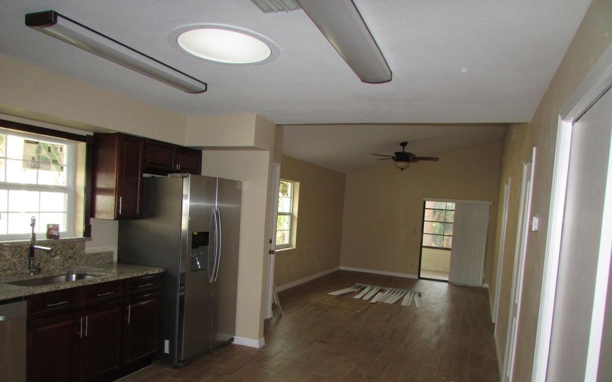 892 Stonybrook Cir #NA - Photo 5 of 17