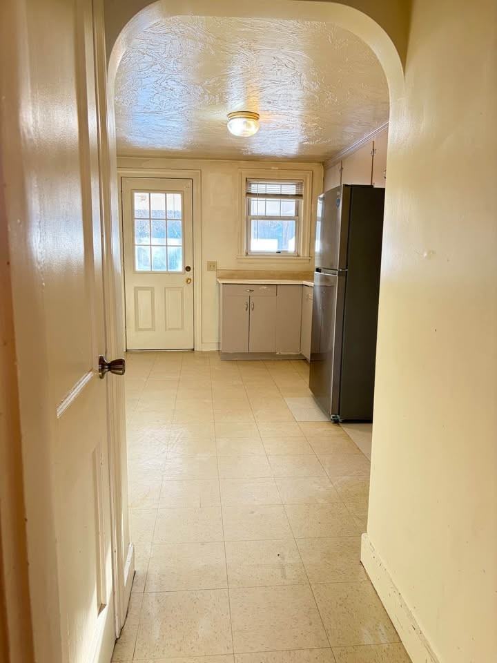 43 Sutton St #43B - Photo 6 of 6