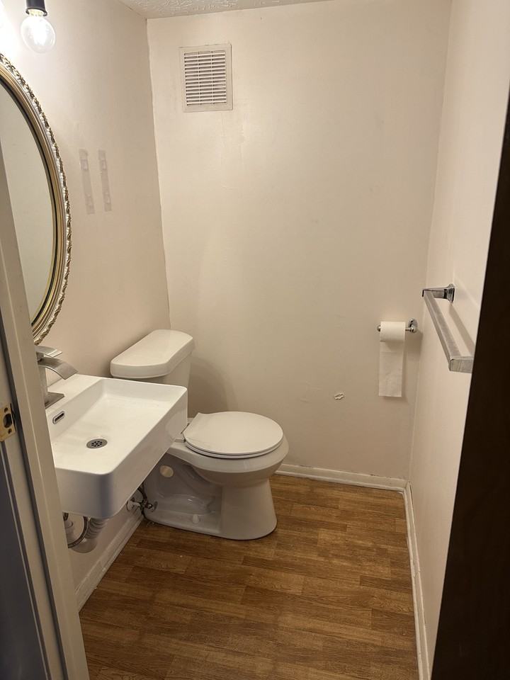 1065 Martin Rd #BS - Photo 7 of 8