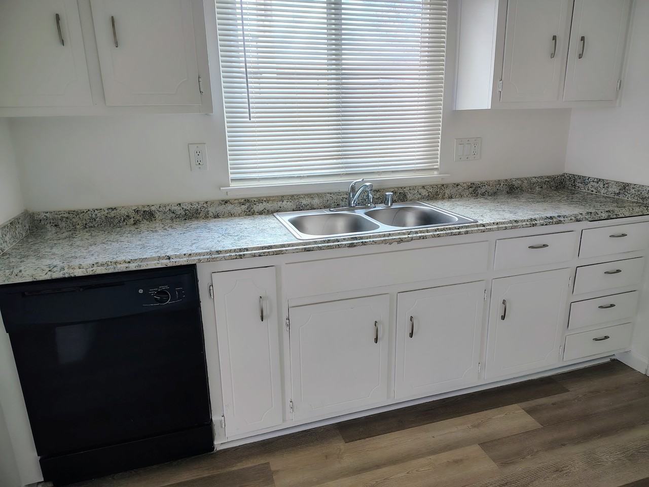 321 Alamo Dr #NA - Photo 4 of 12