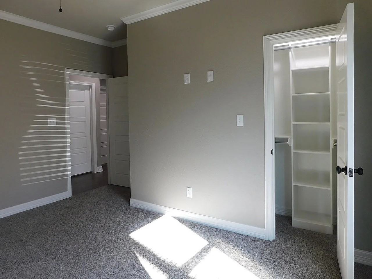 809 W Harmony St #NA - Photo 6 of 9