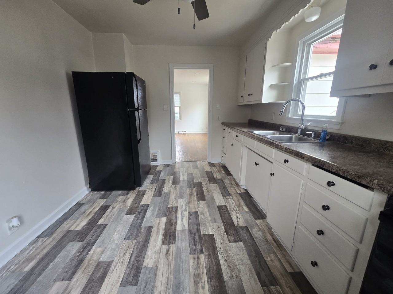 1007 Monroe St #NA - Photo 6 of 22