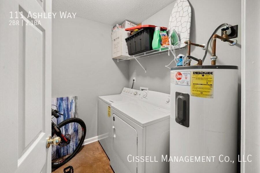 111 Ashley Way - Photo 6 of 11