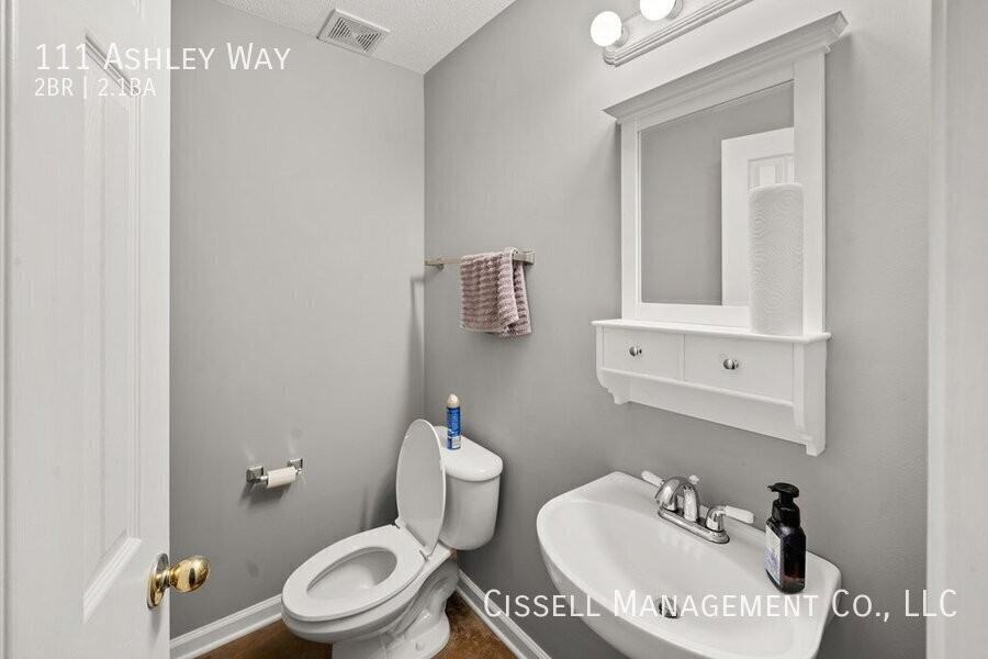 111 Ashley Way - Photo 7 of 11