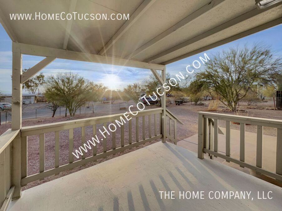 6240 W Huxley Dr - Photo 7 of 32