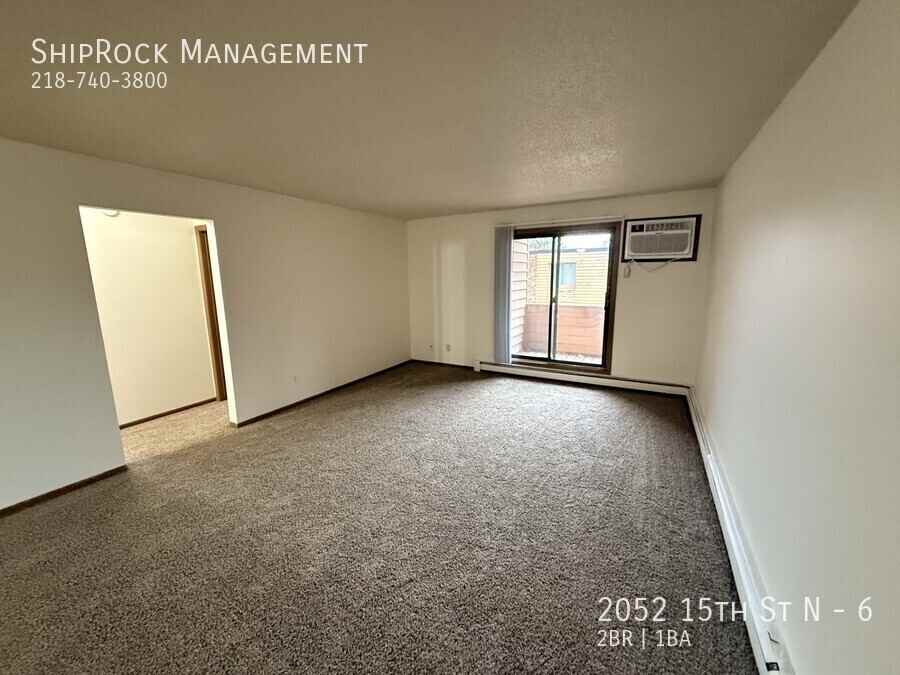 2052 15th St N #6 - Photo 2 of 14