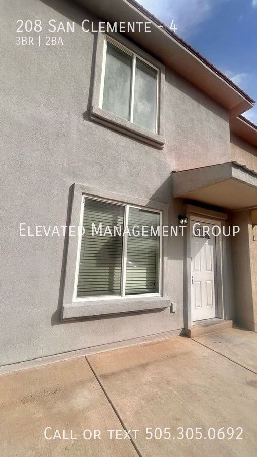 208 San Clemente Ave Nw #4 - Photo 2 of 15
