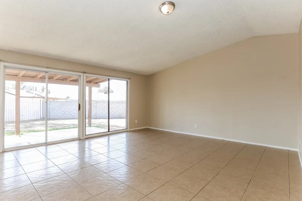 8119 W Hazelwood St #NA - Photo 5 of 8