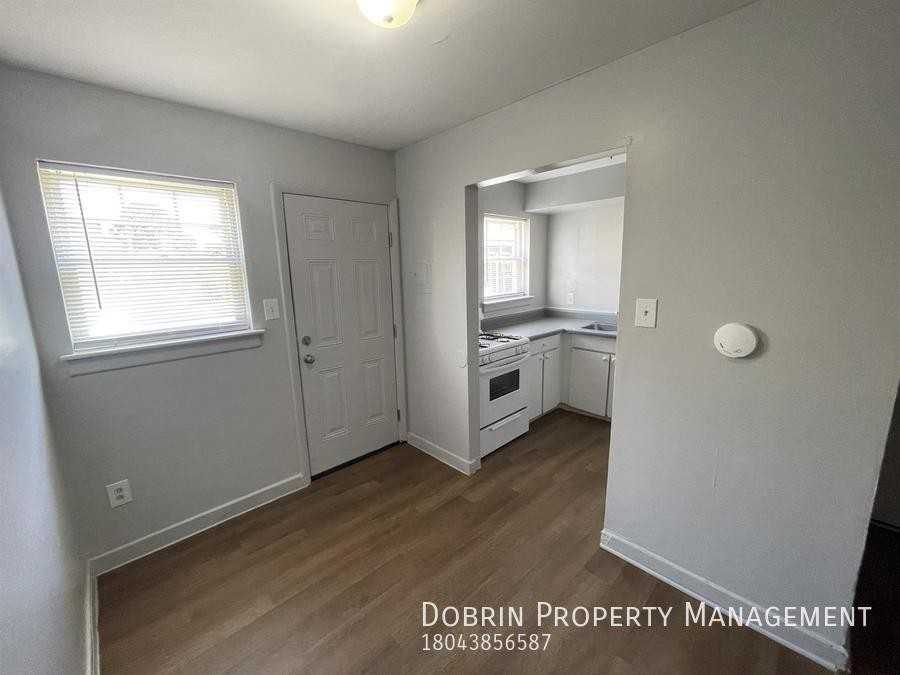 2021 Fairfield Ave #B - Photo 4 of 15