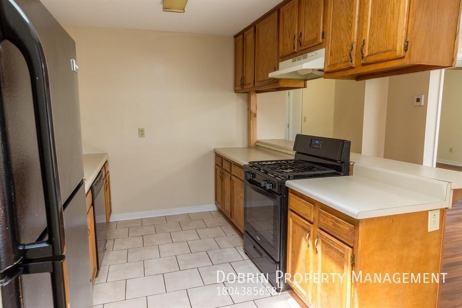 1410 Blair St - Photo 3 of 11