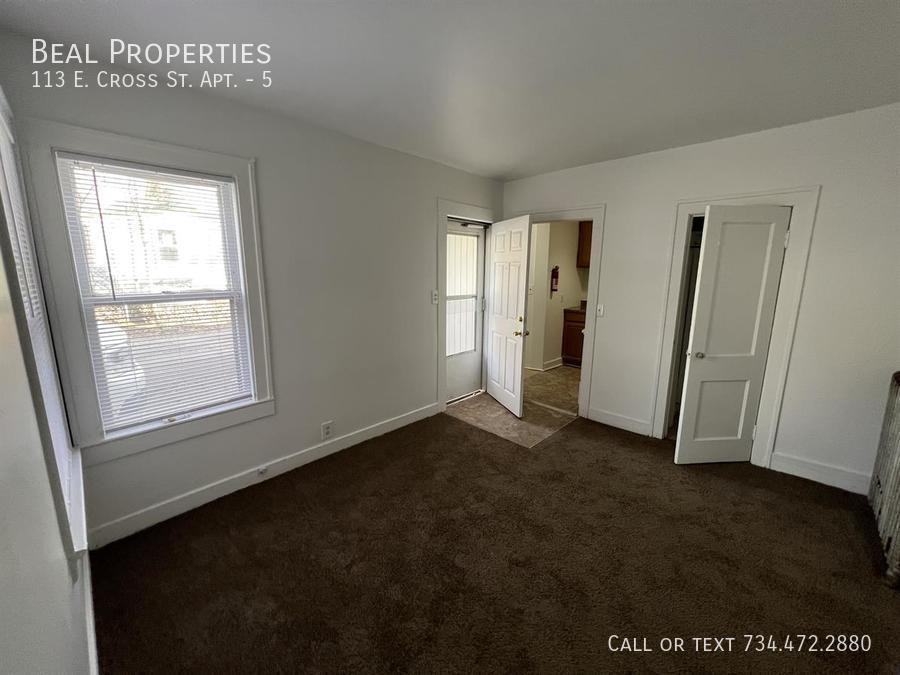 113 E Cross St #5 - Photo 3 of 7