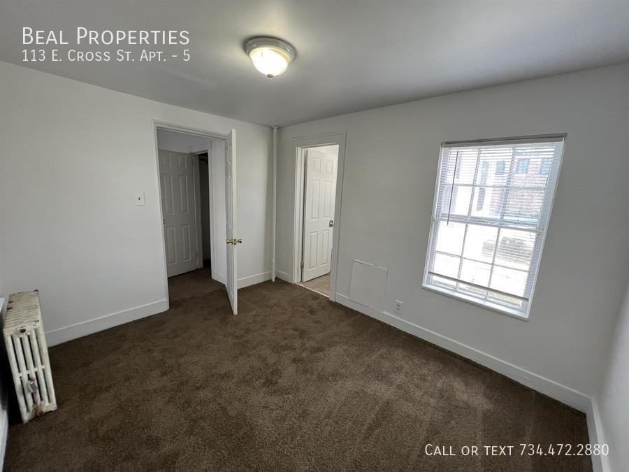 113 E Cross St #5 - Photo 5 of 7