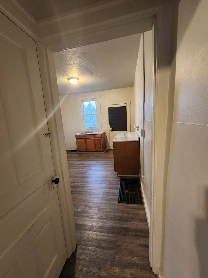 7311 Burton St Frnt - Photo 4 of 30