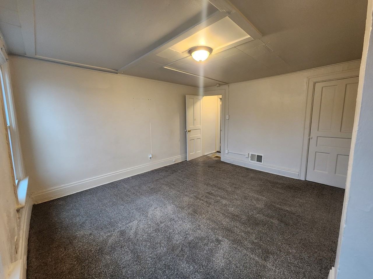 7311 Burton St Frnt - Photo 6 of 30