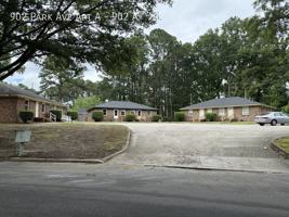 featured image of 902 Park Ave W Apt A #902A