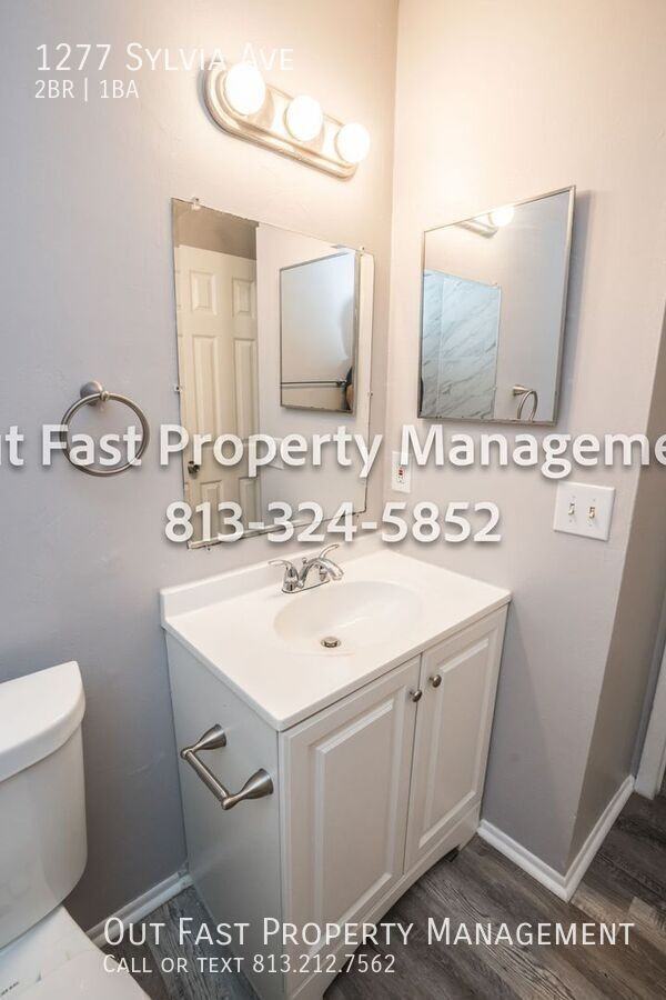 1277 Sylvia Ave - Photo 6 of 50