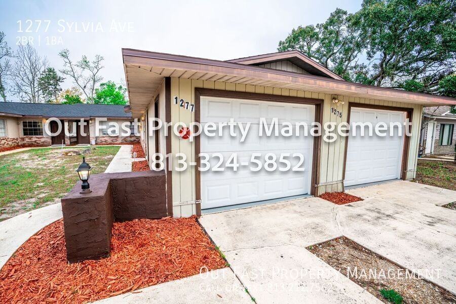 1277 Sylvia Ave - Photo 4 of 50