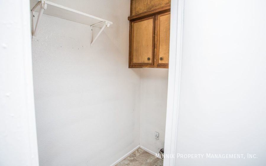 1103 80th St #B - Photo 4 of 42