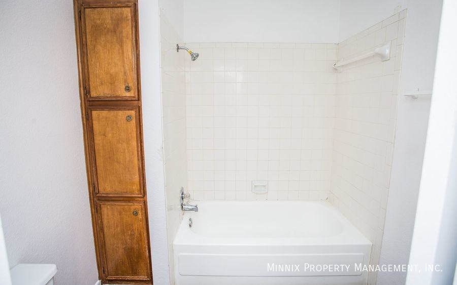 1103 80th St #B - Photo 6 of 42