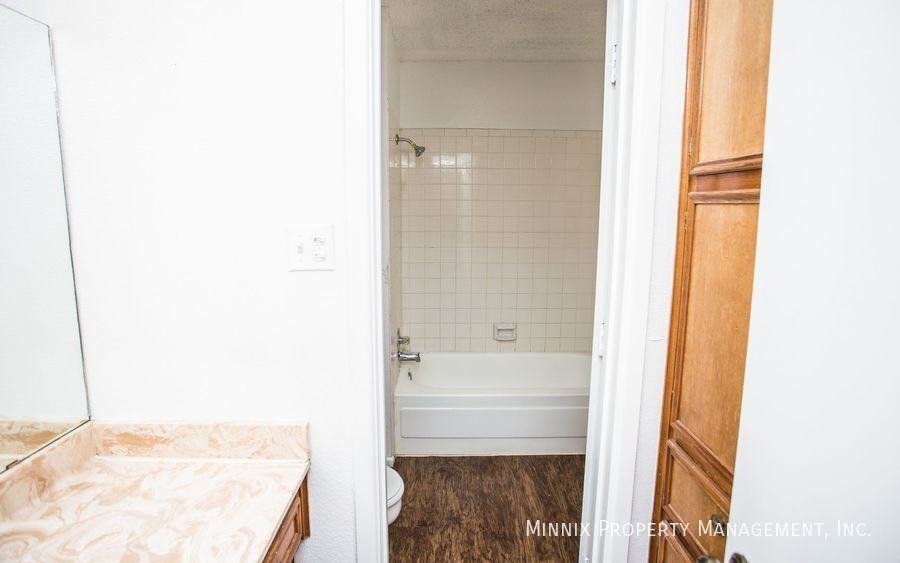 1103 80th St #B - Photo 7 of 42