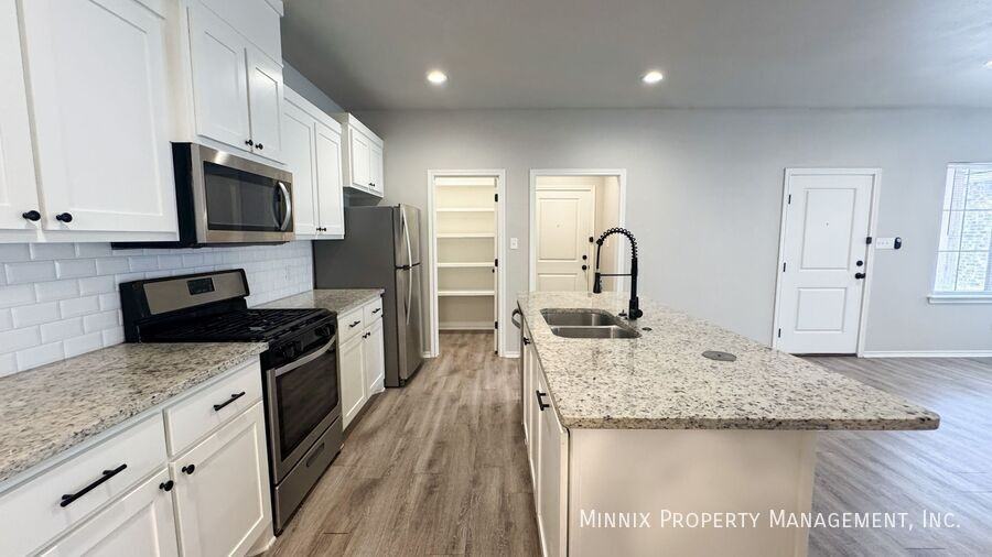 2205 Quitman Ave. 2205 Quitman Ave. #B #B - Photo 3 of 5