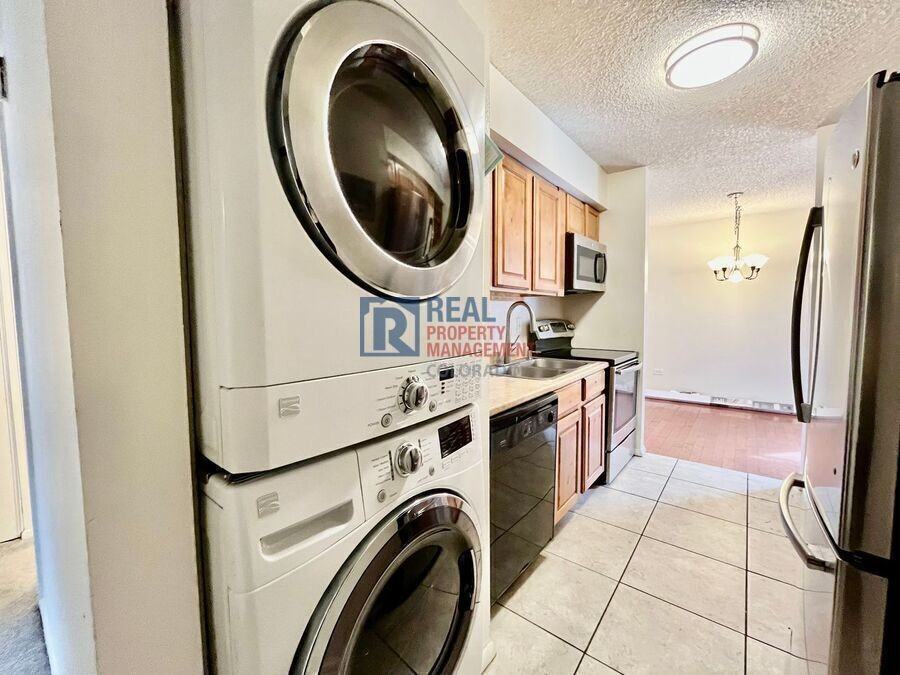 3305 S Monaco Street Pkwy - Photo 4 of 14