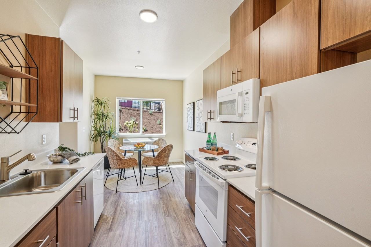 LIBERTY CREST APARTMENTS - Photo 6 of 50