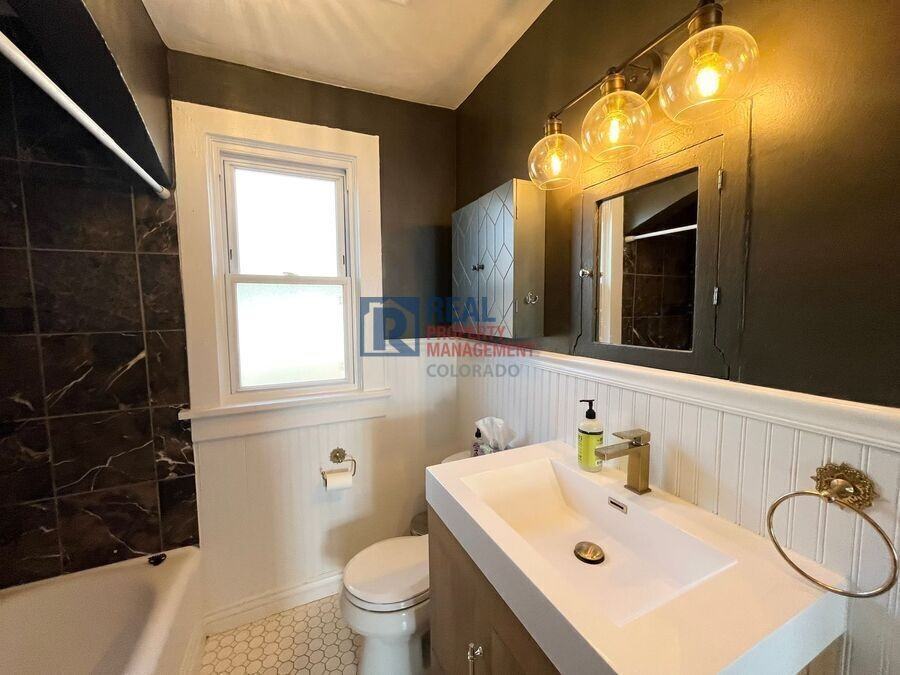 3440 N Clayton St - Photo 7 of 16