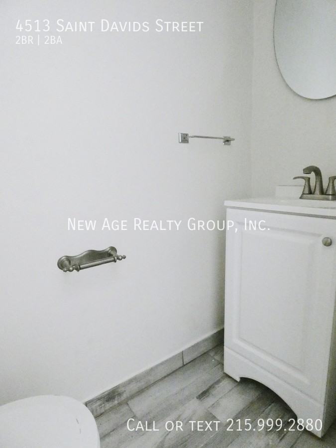 4513 Saint Davids St - Photo 7 of 19