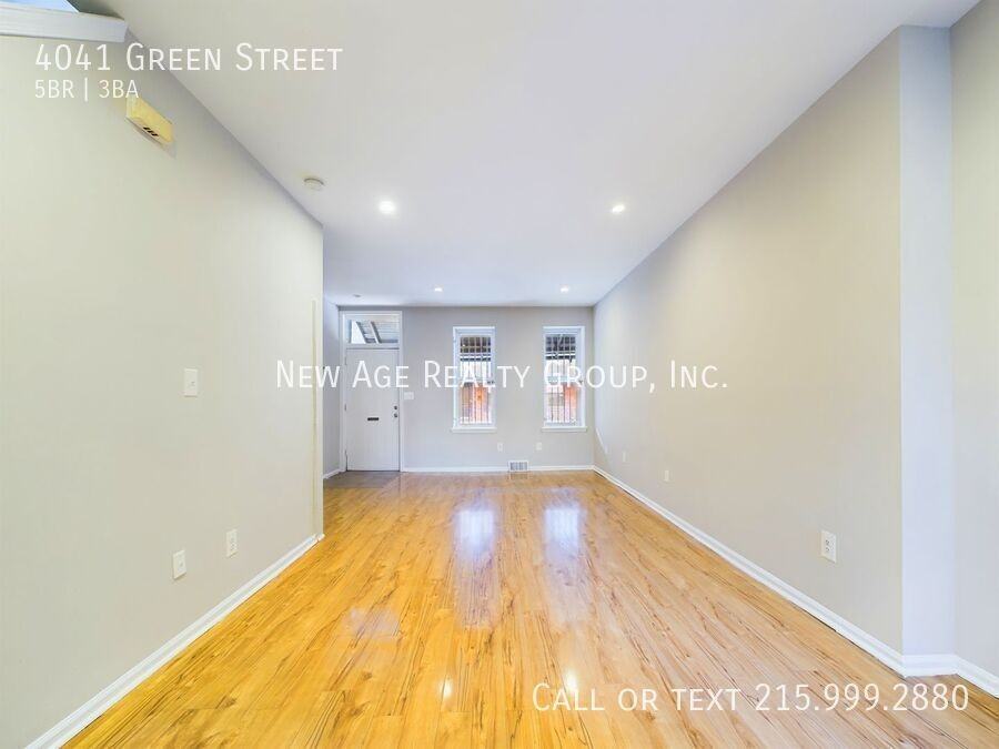 4041 Green St - Photo 3 of 20