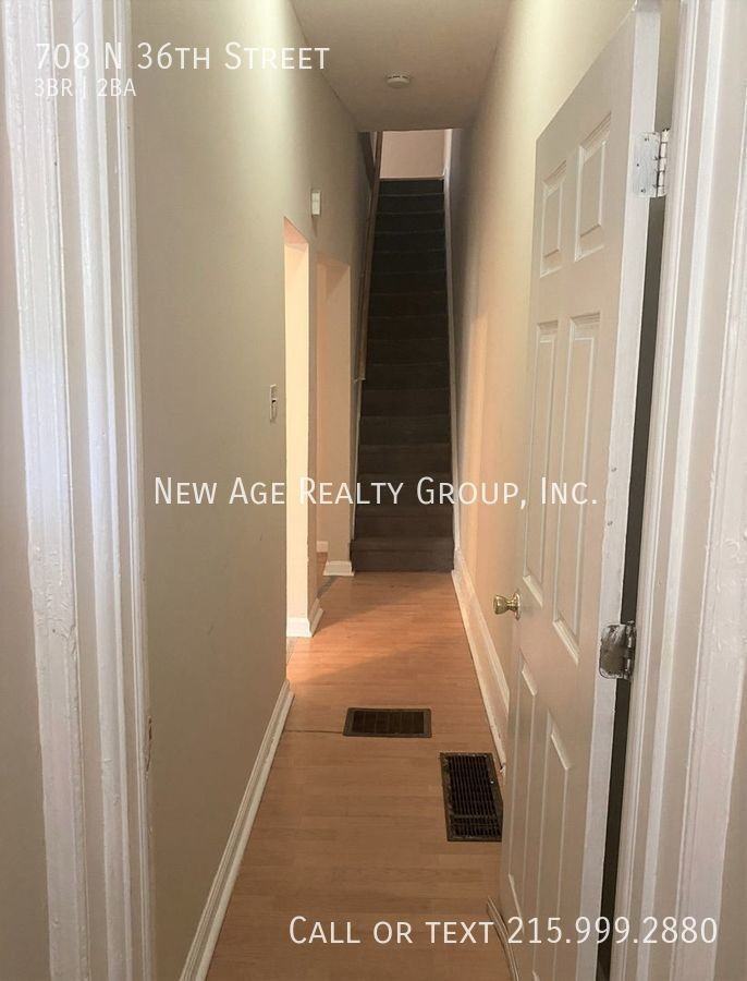 708 N 36th St - Photo 3 of 31