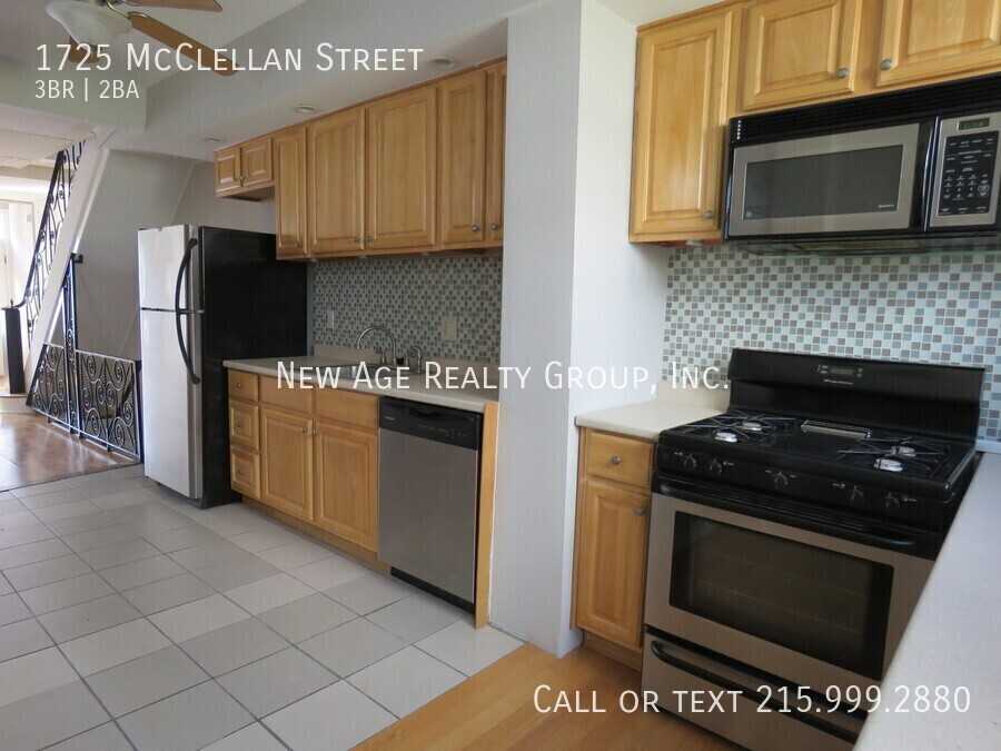 1725 Mcclellan St - Photo 5 of 17