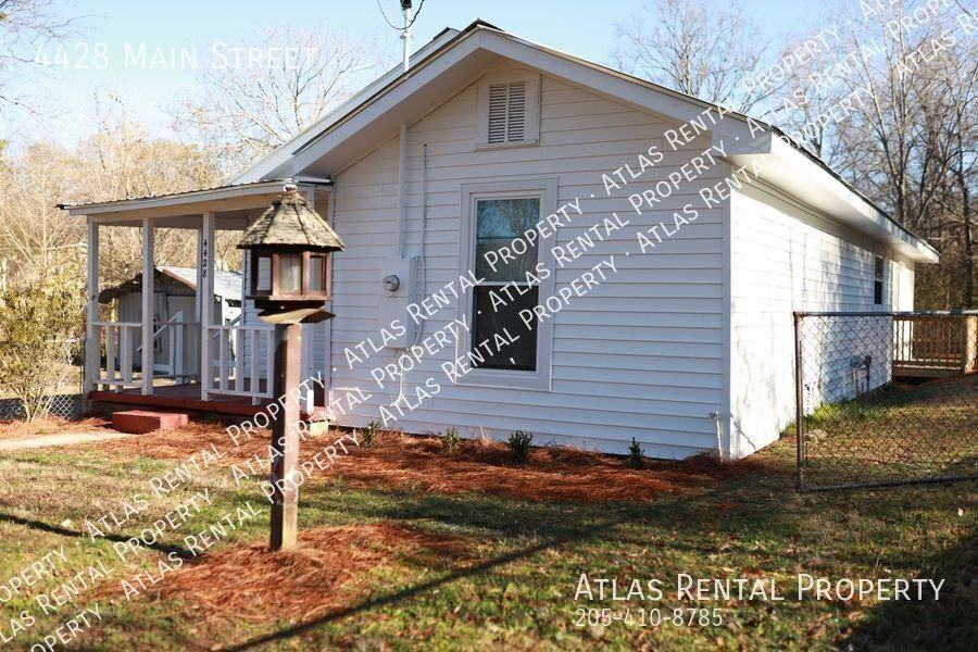 4428 Main St - Photo 3 of 26