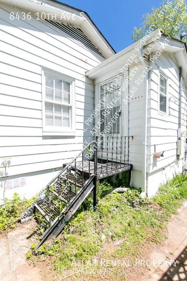 8436 10th Ave S - Photo 4 of 17