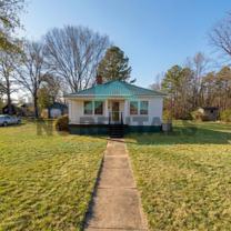 1318 Front St - Photo 1 of 1