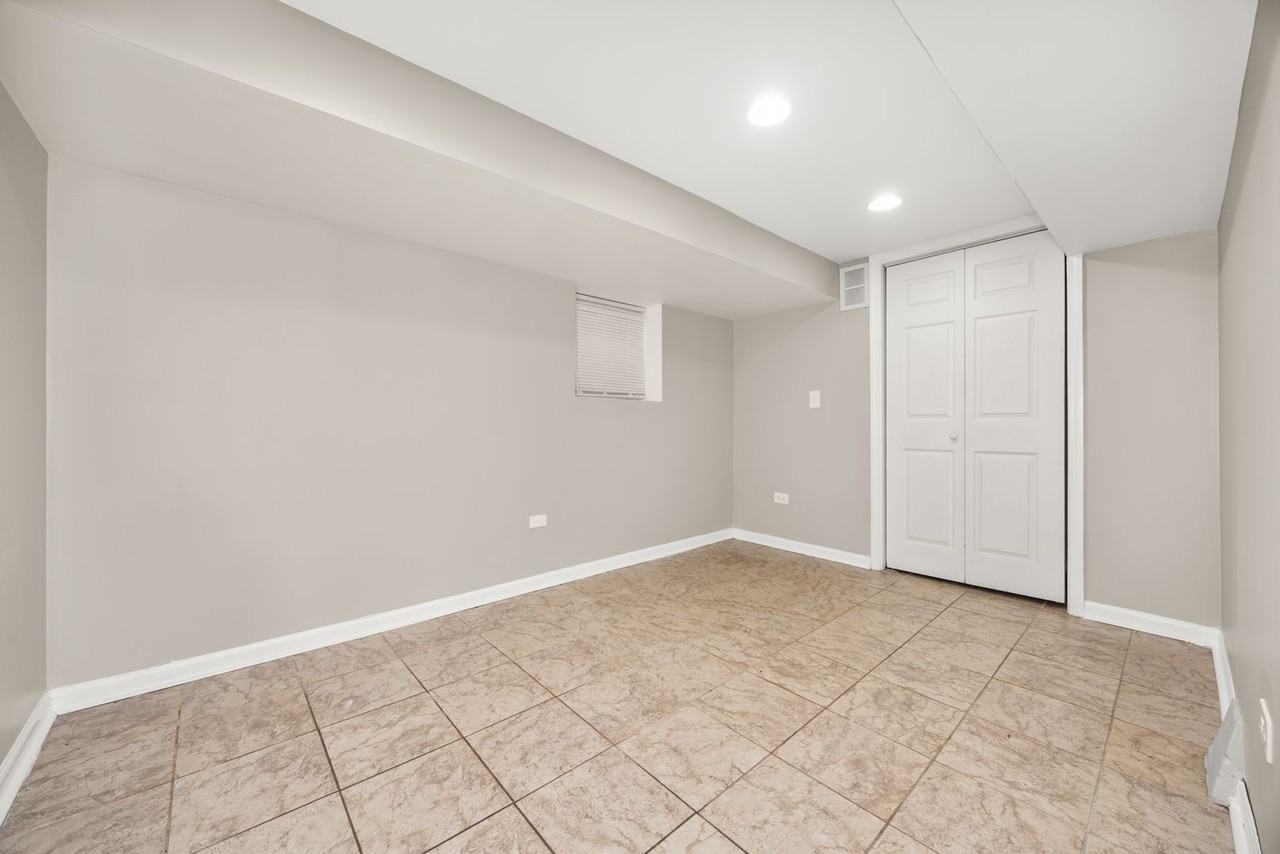 1900 Highland Ave - Photo 4 of 9