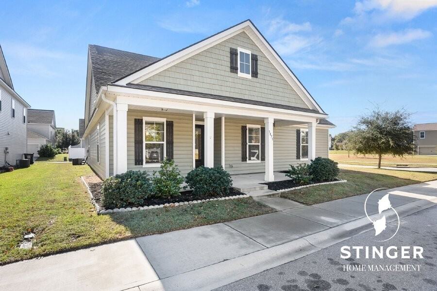 3875 Blue Moon Ln - Photo 3 of 44