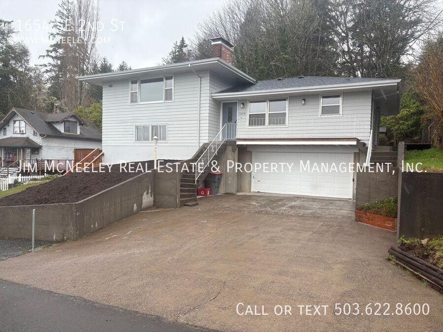 1654 Se 2nd St - Photo 2 of 32