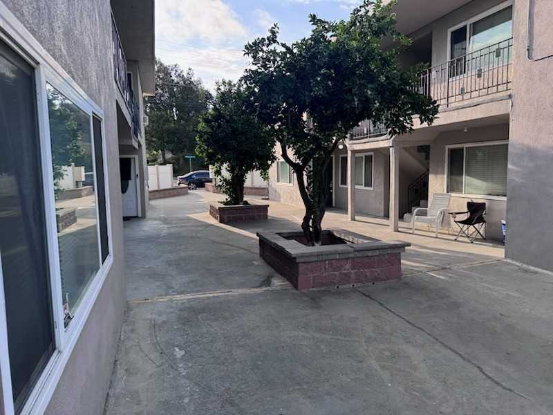 315 N Mission Rd #315 - Photo 7 of 10