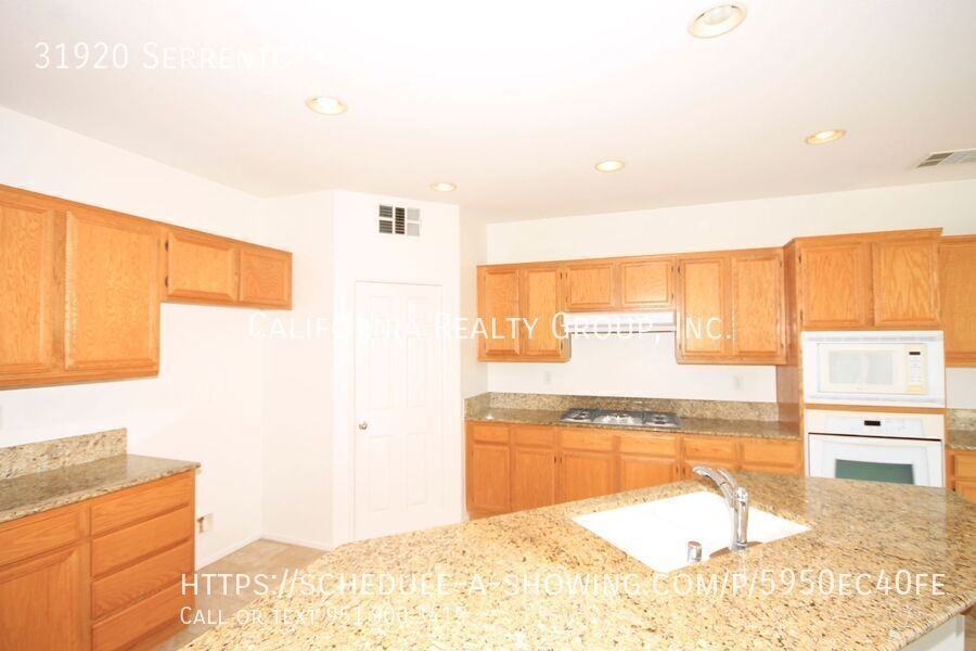 31920 Serrento Dr - Photo 7 of 22