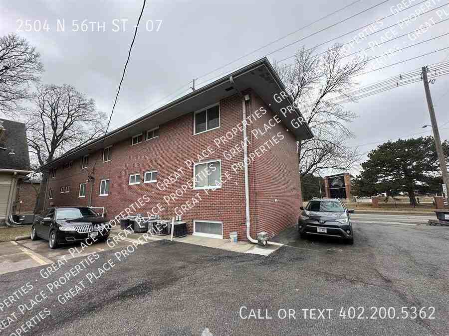 2504 N 56th St #07 - Photo 5 of 14