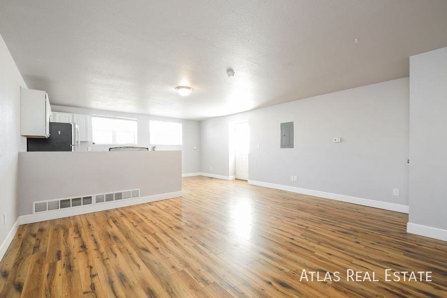 103 W Union Ave - Photo 6 of 18