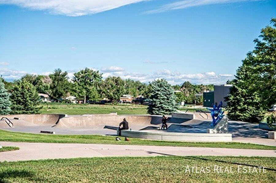 1665 Fenton St - Photo 4 of 20